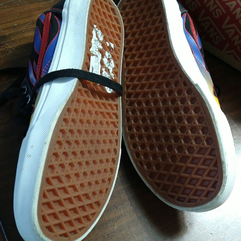 Vans Low-Top Sneakers in Black with Red and Purple Accents - Picture 7 of 12